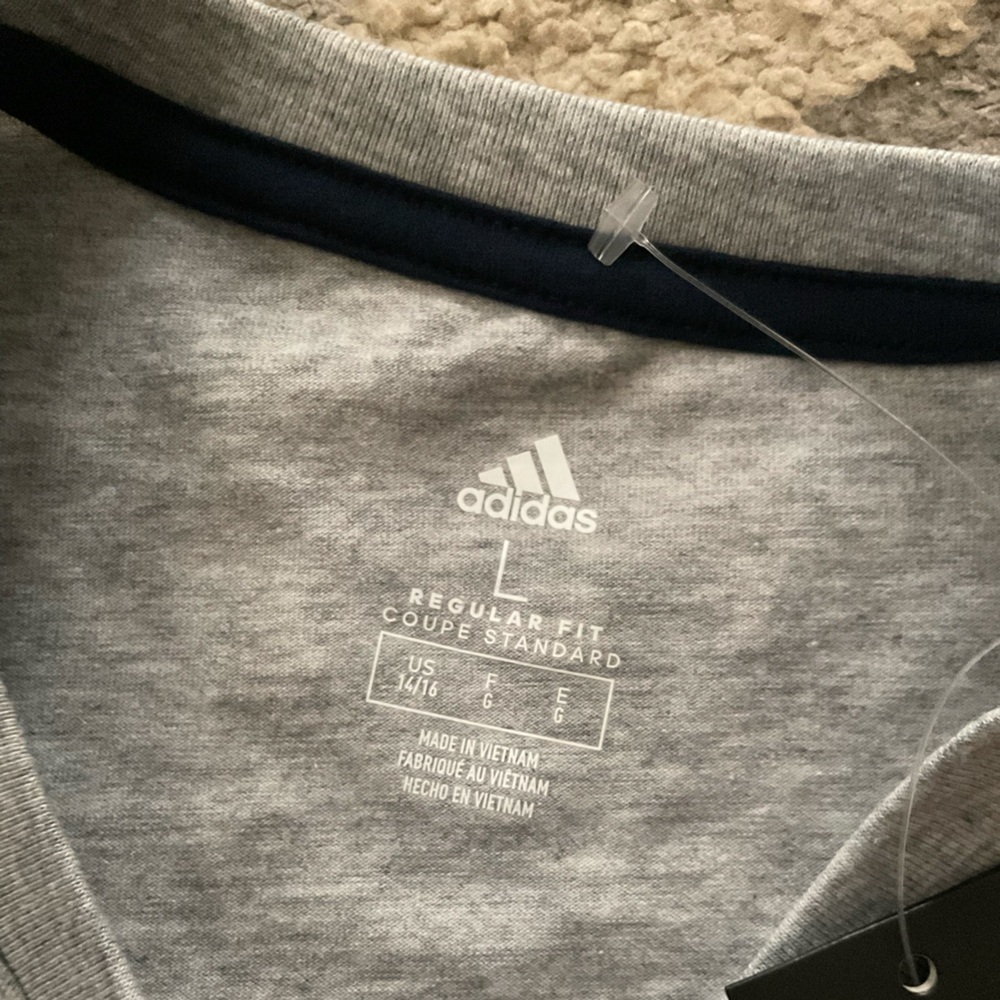 Adidas Patriotic Flag Logo Gray Youth Large T-Shirt - Picture 6 of 7